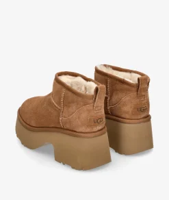 Mujer UGG Botines CLASSIC ULTRA MINI NEW HIGHTS en cuero